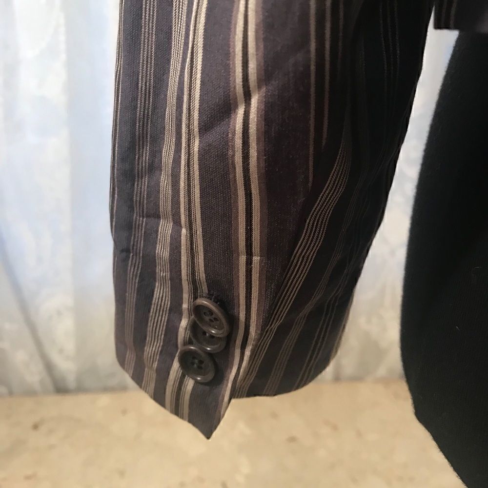 Calvin Klein Size 2 Stripped Jacket! - Picture 13 of 14
